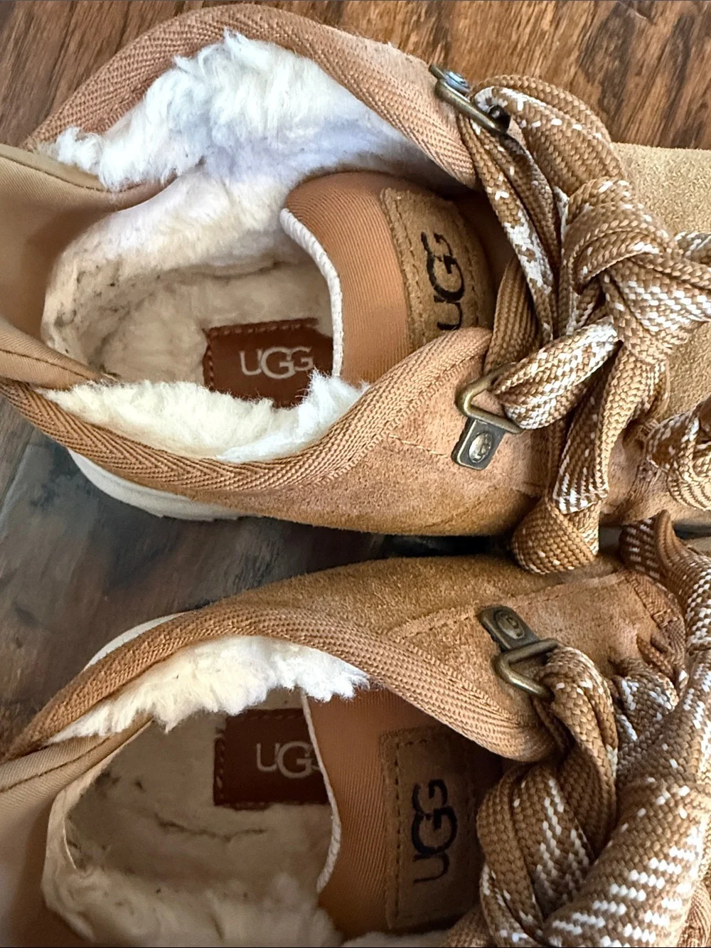 UGG new without